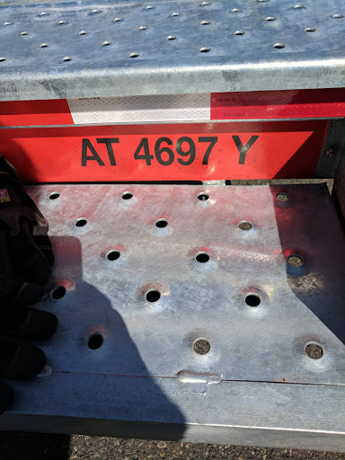 Truck Rental Agency «U-Haul Moving & Storage of Gresham», reviews and photos, 704 NE Hogan Dr, Gresham, OR 97030, USA