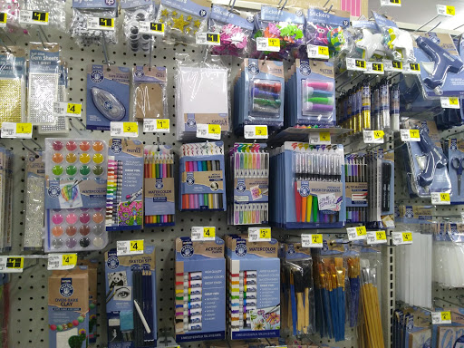 Discount Store «Dollar General», reviews and photos, 36 Winter Place Lane, Newland, NC 28657, USA