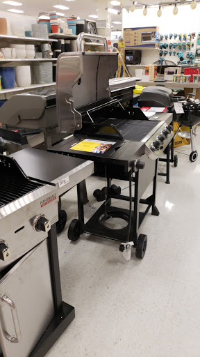 Department Store «Target», reviews and photos, 500 E Sandford Blvd, Mt Vernon, NY 10550, USA