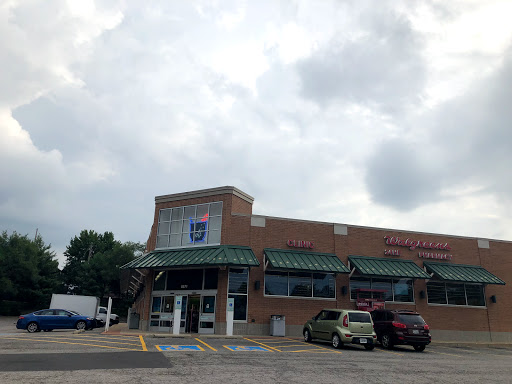 Walgreens, 8571 Watson Rd, Webster Groves, MO 63119, USA, 