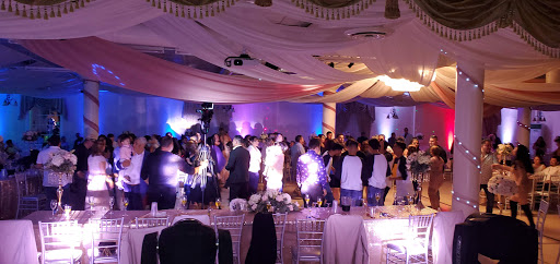 Shopping Mall «City Shopping Center», reviews and photos, 2201 Long Beach Blvd, Compton, CA 90221, USA