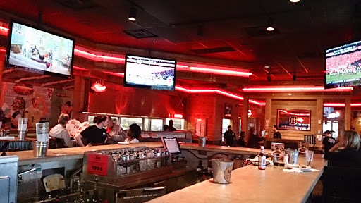 Shopping Mall «Oakland Mall», reviews and photos, 412 W 14 Mile Rd, Troy, MI 48083, USA