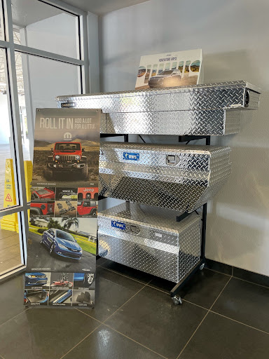 Car Dealer «Mike Brown Chrysler Dodge Jeep», reviews and photos, 4970 E Hwy 377, Granbury, TX 76049, USA