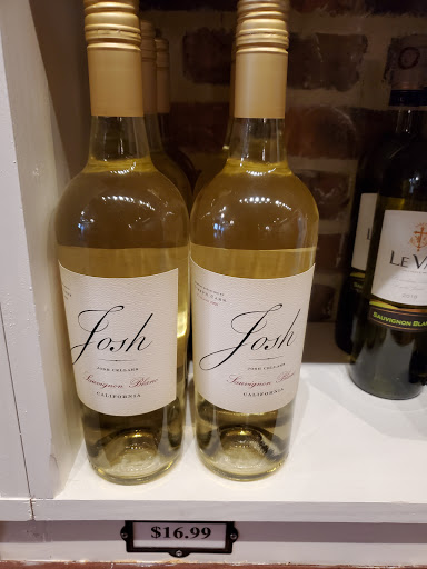 Wine Store «Spin the Bottle Wine Company», reviews and photos, 220 E Patrick St, Frederick, MD 21701, USA