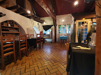 Atmosphère du Restaurant L'Essentiel chez Dino à Saint-Denis-lès-Sens - n°2