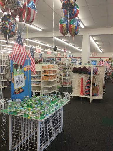 Dollar Store «Dollar Tree», reviews and photos, 58729 Columbia River Hwy, St Helens, OR 97051, USA