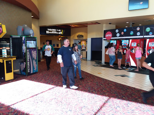 Movie Theater «AMC Rolling Hills 20», reviews and photos, 2591 Airport Dr, Torrance, CA 90505, USA