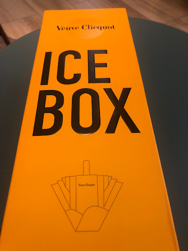 Liquor Store «The Corkery Wine & Spirits», reviews and photos, 15 Bridge St, New York, NY 10004, USA