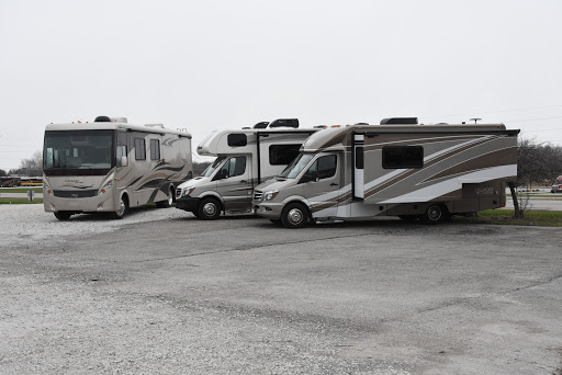 RV Dealer «Mc Kee Auto & RV», reviews and photos, 400 1st Ave, Perry, IA 50220, USA