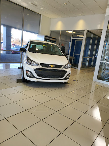 Car Dealer «Chevrolet of Spartanburg», reviews and photos, 1051 Asheville Hwy, Spartanburg, SC 29303, USA