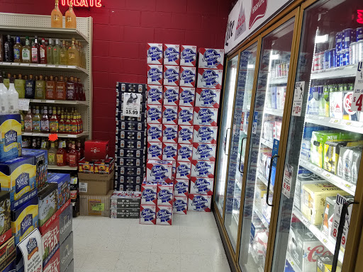 Liquor Store «Royal Liquor & Wine», reviews and photos, 1015 N Randall Rd, Elgin, IL 60123, USA