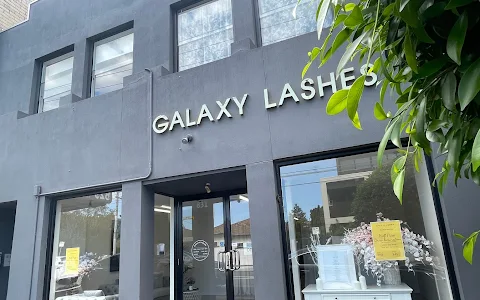 GALAXY LASHES - Lashes, brows and beauty image