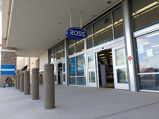 Clothing Store «Ross Dress for Less», reviews and photos, 3205 Rolling Oaks Blvd, Kissimmee, FL 34747, USA