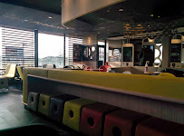Atmosphère du Restauration rapide McDonald's à Saint-Cergues - n°5