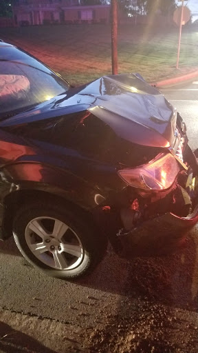 Auto Body Shop «Gray & Wells Collision Center», reviews and photos, 2005 E 10th St, Jeffersonville, IN 47130, USA