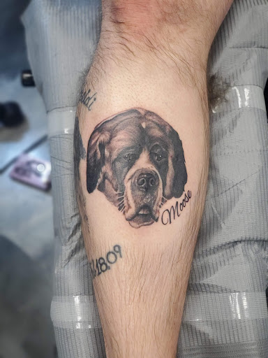 Tattoo Shop «studio SEVEN tattoos», reviews and photos, 36200 Groesbeck Hwy, Charter Twp of Clinton, MI 48035, USA