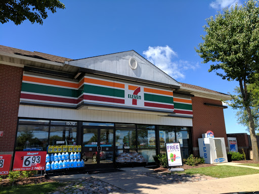 Convenience Store «7-Eleven», reviews and photos, 1570 N Randall Rd, Elgin, IL 60123, USA