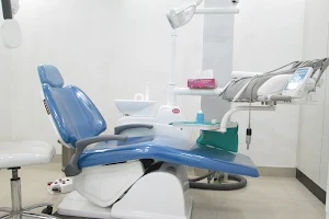 DENTELLE Dental Clinic image