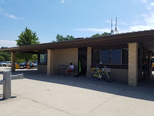 Park «Gillson Beach House», reviews and photos, 101 Lake St, Wilmette, IL 60091, USA