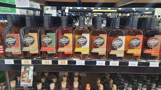 Liquor Store «Old Fort Liquor & Wine», reviews and photos, 144 Cason Ln, Murfreesboro, TN 37128, USA