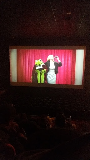 Movie Theater «Regal Cinemas The Landing 14 & RPX», reviews and photos, 900 N 10th Pl, Renton, WA 98057, USA