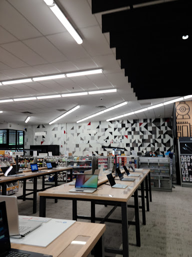 Office Supply Store «Staples», reviews and photos, 165 Middlesex Ave, Somerville, MA 02145, USA