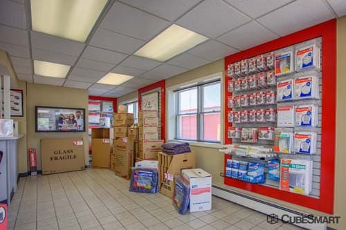 Self-Storage Facility «CubeSmart Self Storage», reviews and photos, 3301 Buckley Rd, North Chicago, IL 60064, USA