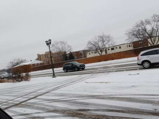 Shopping Mall «Sibley Plaza», reviews and photos, 2401 7th St W, St Paul, MN 55116, USA