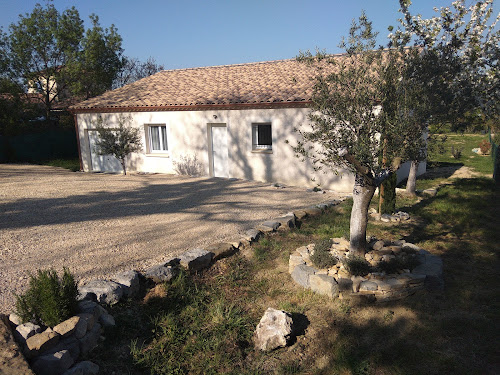 La maison d'à côté - Gite avec piscine. à Allègre-les-Fumades