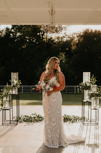 Bridal Shop «a&bé bridal shop dallas», reviews and photos, 154 Glass St #110, Dallas, TX 75207, USA