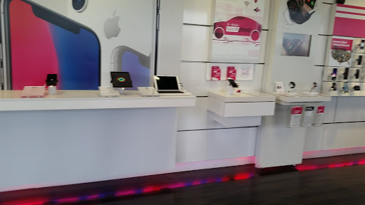 Cell Phone Store «T-Mobile», reviews and photos, 130 U.S. 22, Springfield Township, NJ 07081, USA