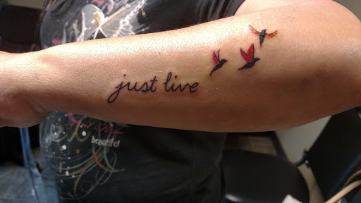 Tattoo Shop «Electric Land Tattoo Studio», reviews and photos, 7310 Harlem Ave, Bridgeview, IL 60455, USA