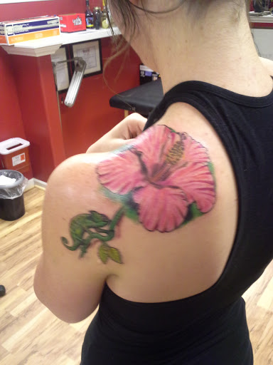 Tattoo Shop «Love N Hate Elite Tattoo Studio», reviews and photos, 2370 W Alameda Ave, Denver, CO 80223, USA