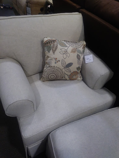 Furniture Store «Art Van Furniture - Bedford Park», reviews and photos, 7200 S Cicero Ave, Chicago, IL 60629, USA