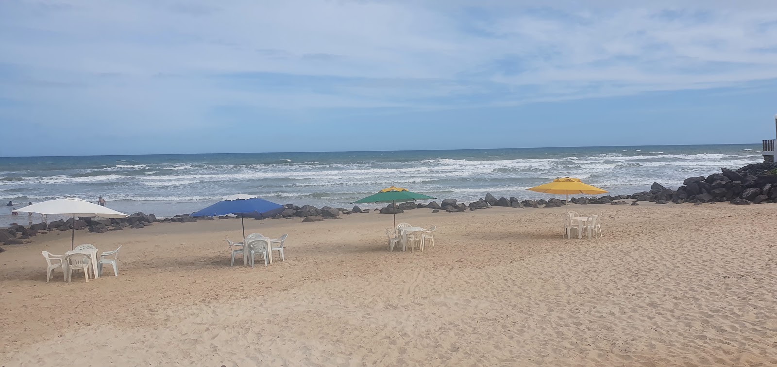 Fotografie cu Praia Da Caueira zonele de facilități