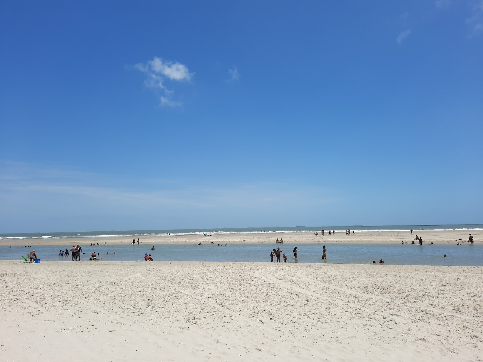 Foto de Praia do Mangue Seco con recta y larga