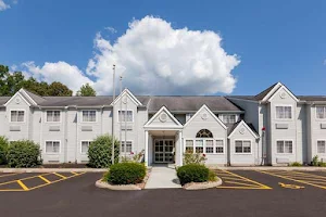 Microtel Inn & Suites by Wyndham Sunbury/Columbus I-71N image