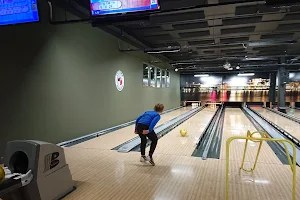 Futura Bowling image