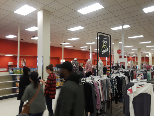 Shopping Mall «Holyoke Mall», reviews and photos, 50 Holyoke St, Holyoke, MA 01040, USA