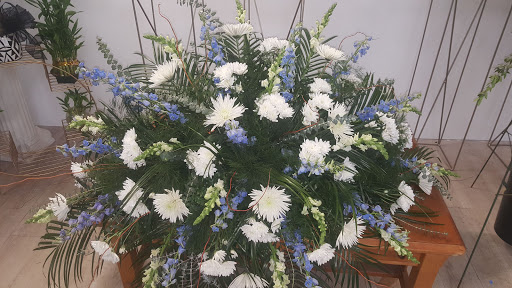 Florist «Finer Flowers», reviews and photos, 645 E Landis Ave, Vineland, NJ 08360, USA