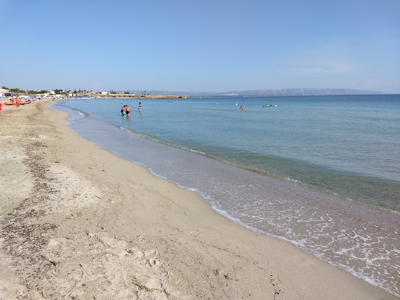 Spinazza Marzamemi'in fotoğrafı kahverengi kum yüzey ile