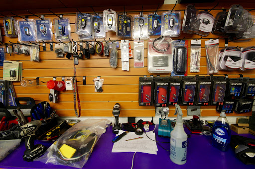 Car Stereo Store «HIGH TECH ELECTRONICS», reviews and photos, 880 E 9th St #2, Hialeah, FL 33010, USA