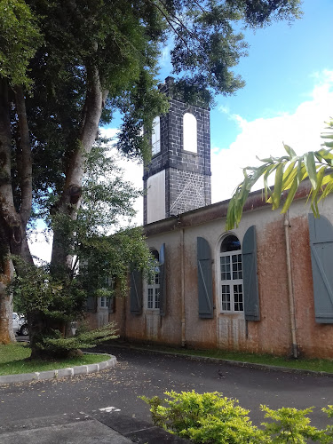Eglise Saint Pierre-ès-Lien - Église