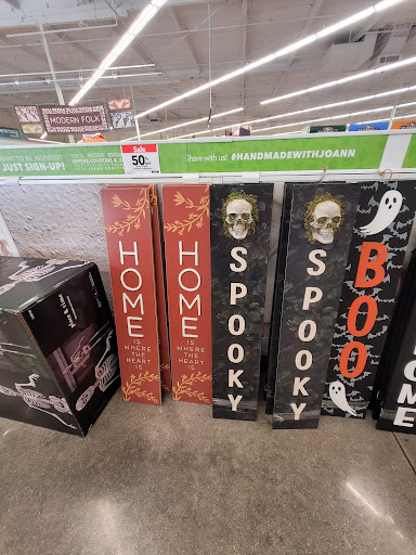 Fabric Store «Jo-Ann Fabrics and Crafts», reviews and photos, 1460 N Azusa Ave, Covina, CA 91722, USA