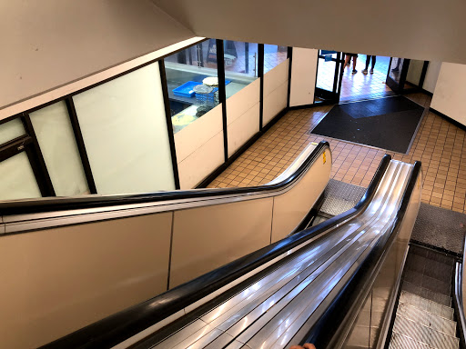 Clothing Store «Ross Dress for Less», reviews and photos, 405 Westlake Center, Daly City, CA 94015, USA