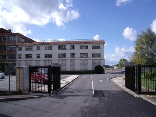 Egiluze, Hijas de la Cruz Ikastetxea, Escuela bilingüe en Errenteria,Gipuzkoa