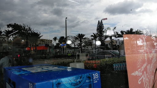 Liquor Store «OC Liquor Store», reviews and photos, 411 N Ocean Dr, Hollywood, FL 33019, USA