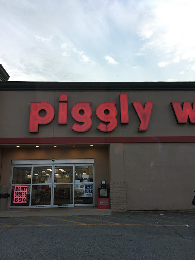 Grocery Store «Piggly Wiggly», reviews and photos, 1010 E 3rd St, Jackson, GA 30233, USA