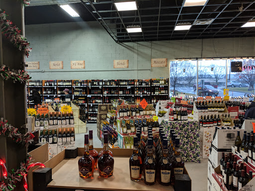 Liquor Store «Star Liquors of Monroe», reviews and photos, 475 NY-17M, Monroe, NY 10950, USA