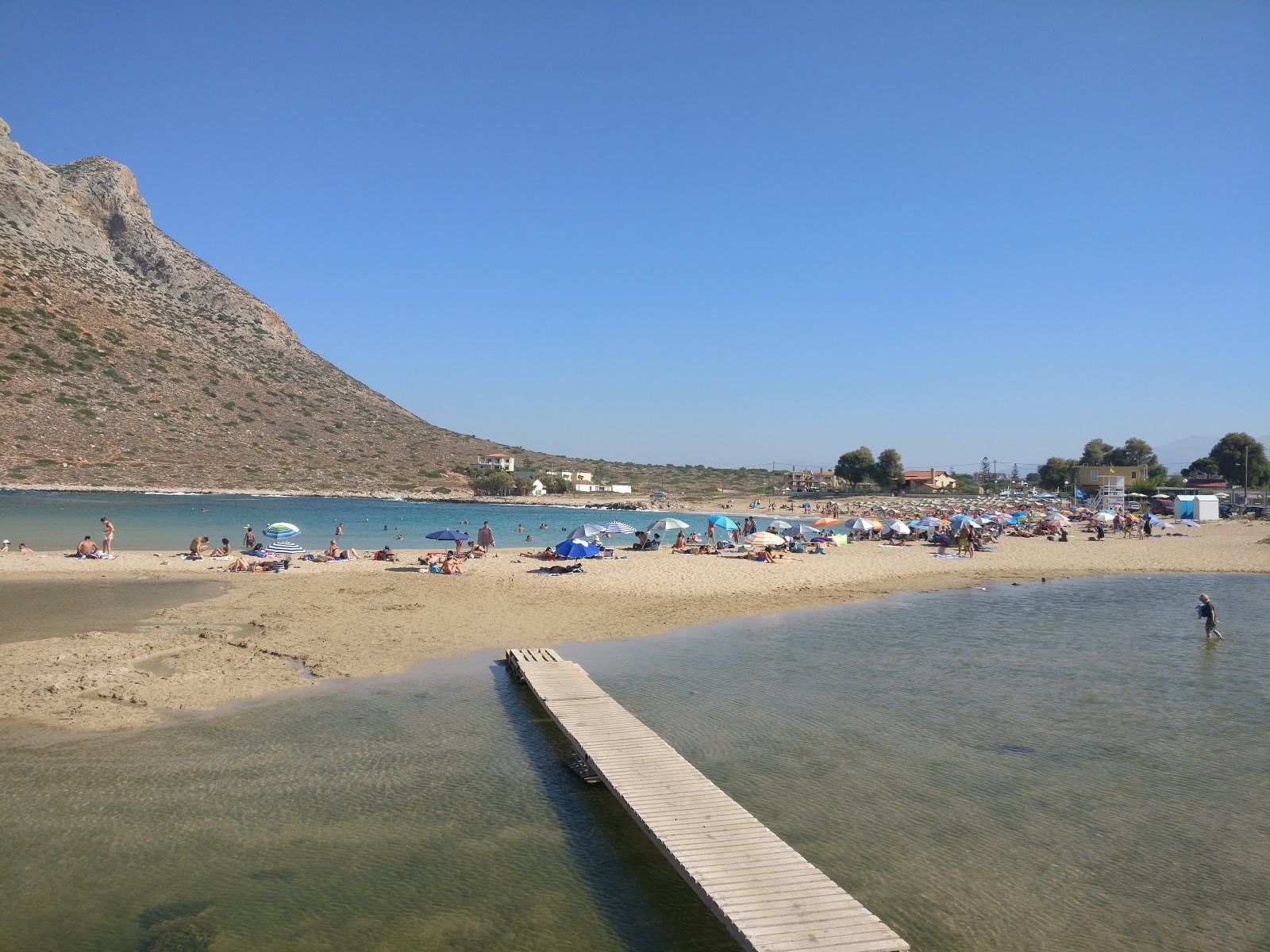 Foto de Stavros Beach com alto nível de limpeza